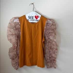 En Saison Blouse with Sheer Sleeves